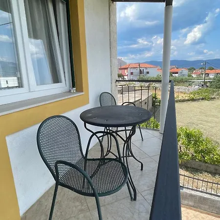 Zdravka Big Terrace * Slatine